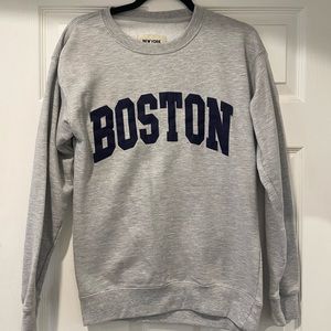 BOSTON crewneck